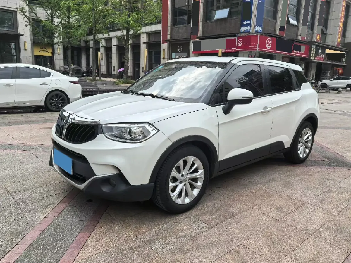 2015 Brilliance Auto V3 1.5L 112HP L4 5AT,autocango,china used car exporter,china ev exporter,chinese used car exporter,chinese used ev exporter