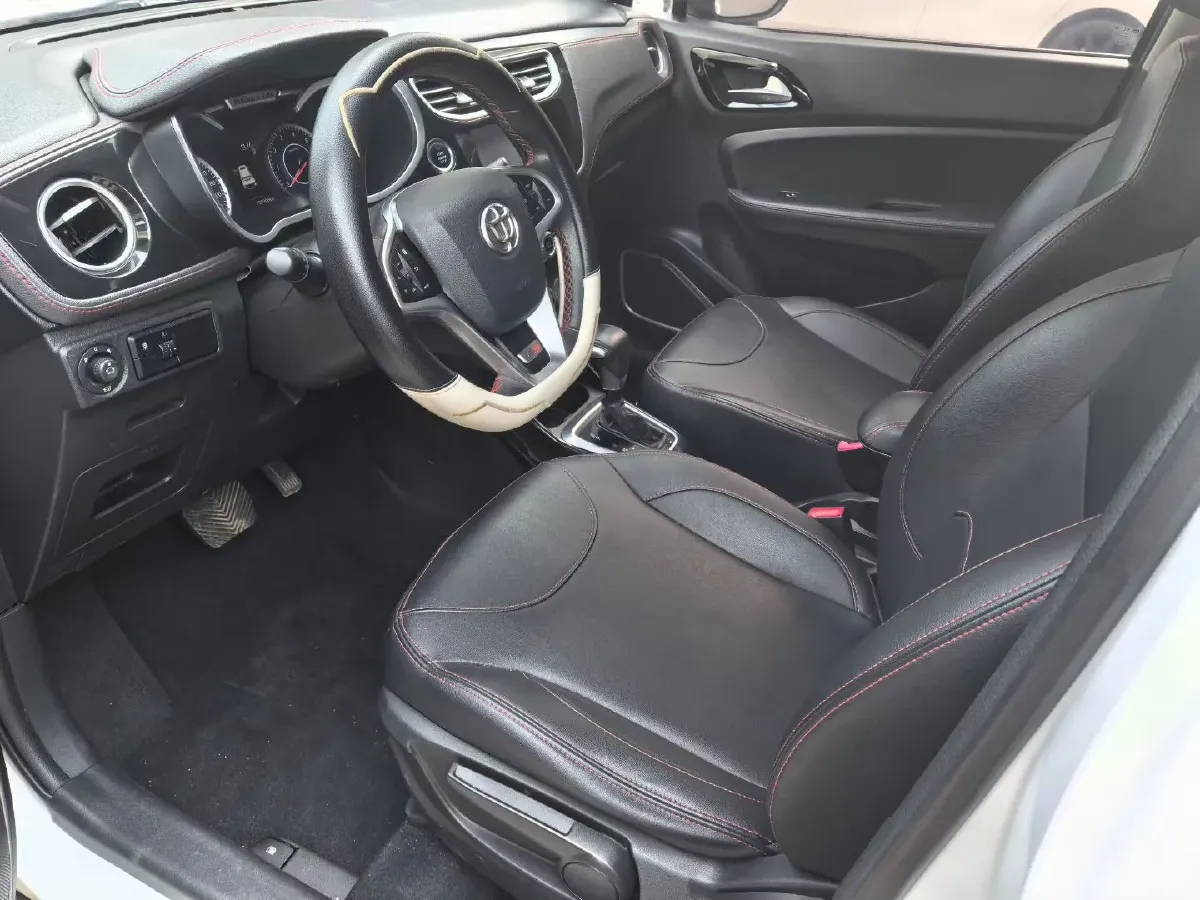 2015 Brilliance Auto V3 1.5L 112HP L4 5AT,autocango,china used car exporter,china ev exporter,chinese used car exporter,chinese used ev exporter