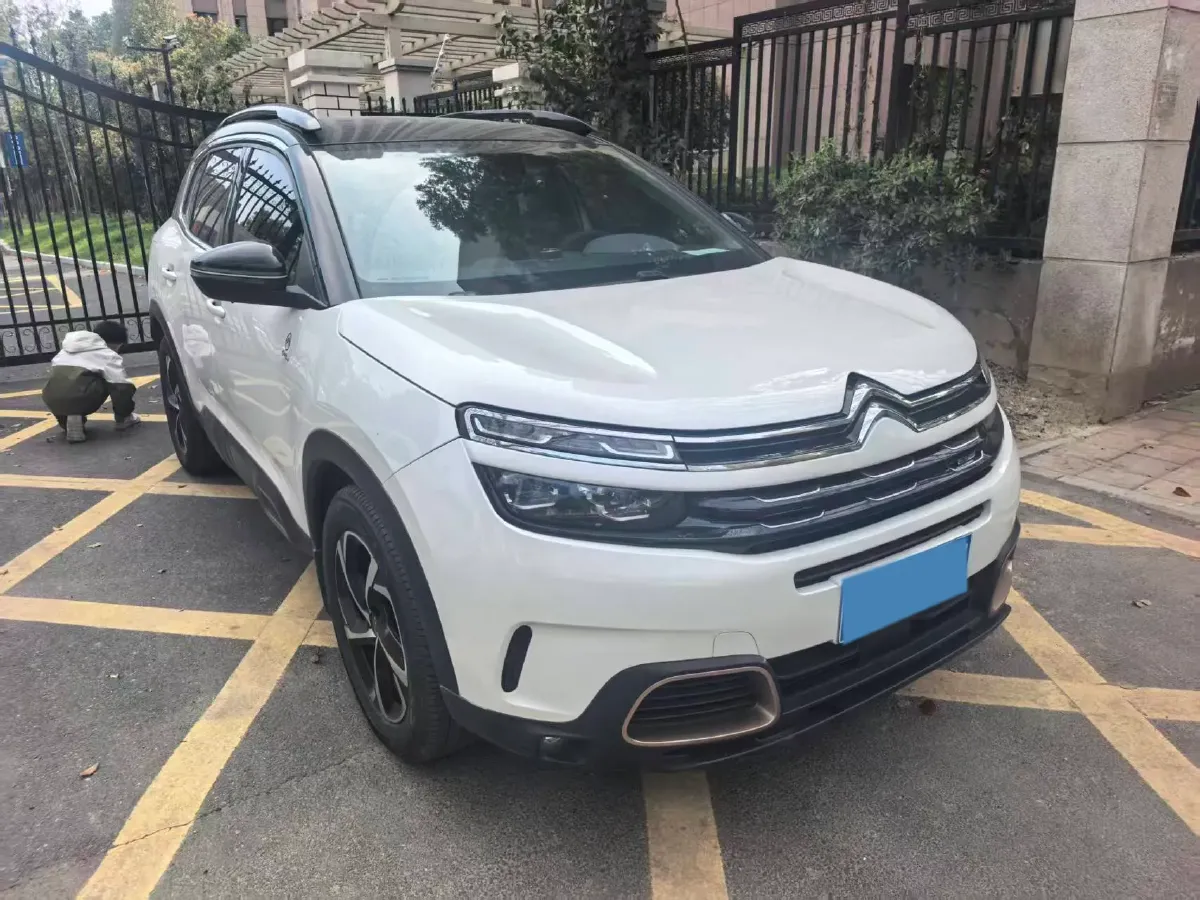 2020 Citroen C5 Aircross 1.6T 170HP L4 6AT,autocango,china used car exporter,china ev exporter,chinese used car exporter,chinese used ev exporter