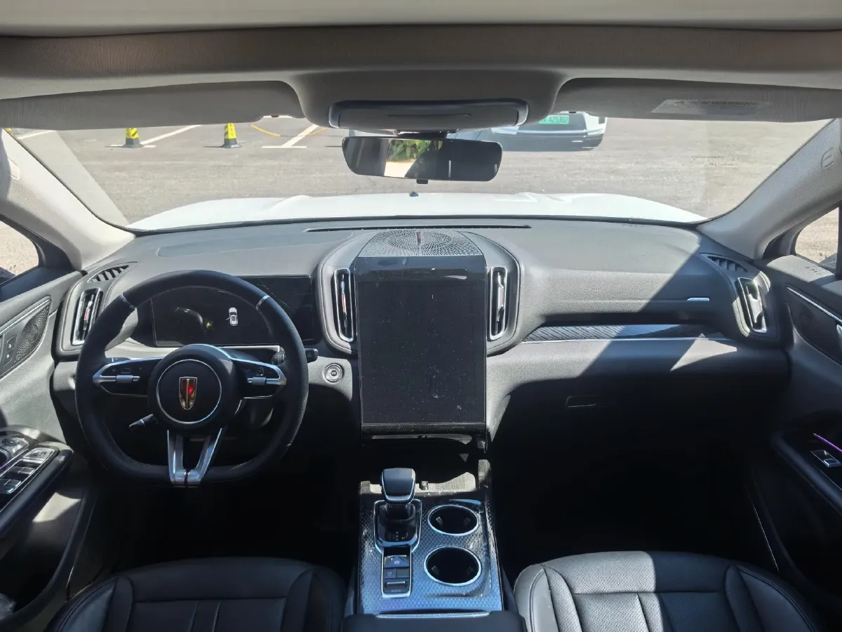 2024 HongQi HS3 1.5T 169HP L4 1DHT PHEV 18.4KWH,autocango,china used car exporter,china ev exporter,chinese used car exporter,chinese used ev exporter