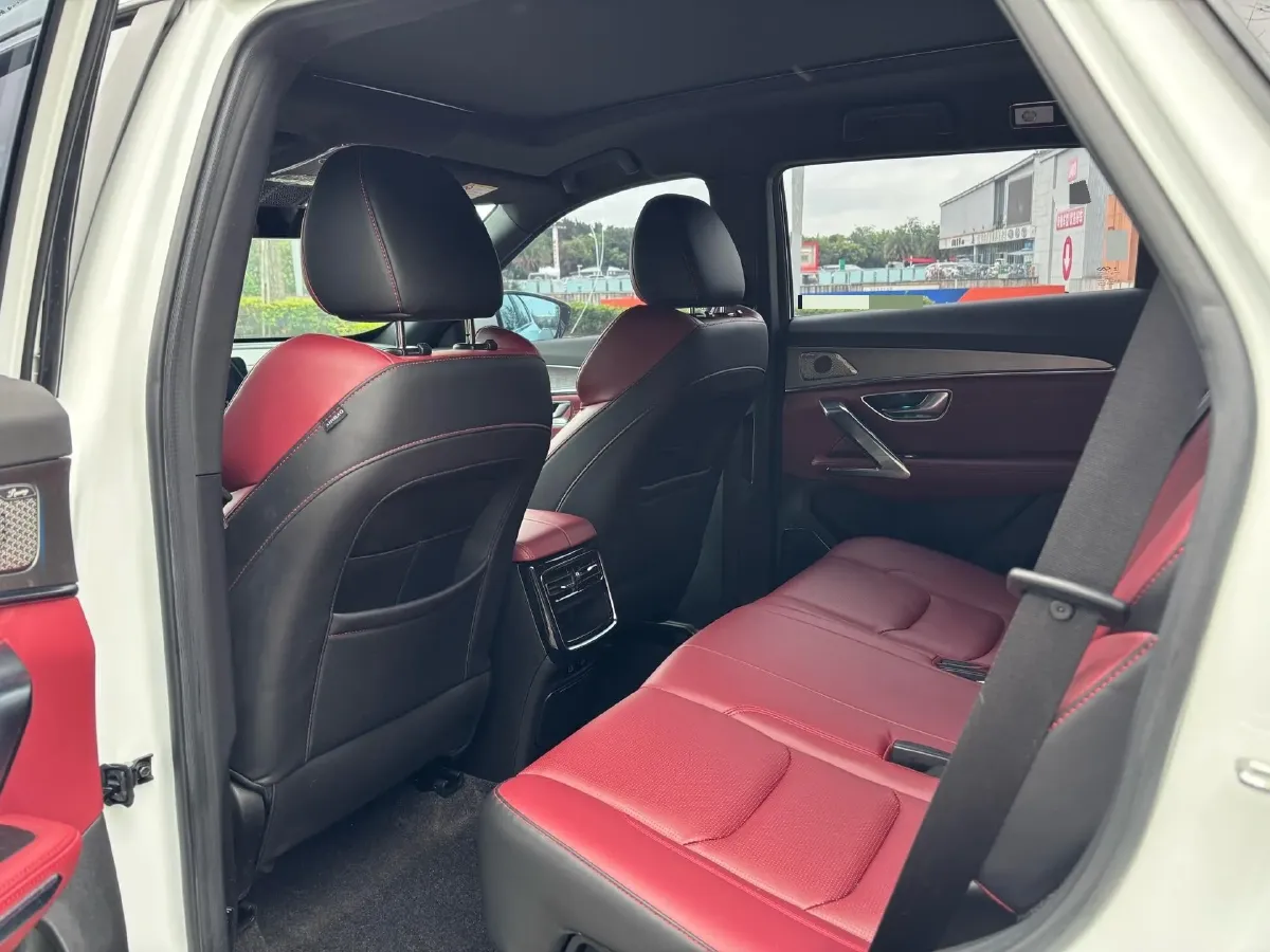 2021 Haval H6 2.0T 224HP L4 7DCT,autocango,china used car exporter,china ev exporter,chinese used car exporter,chinese used ev exporter