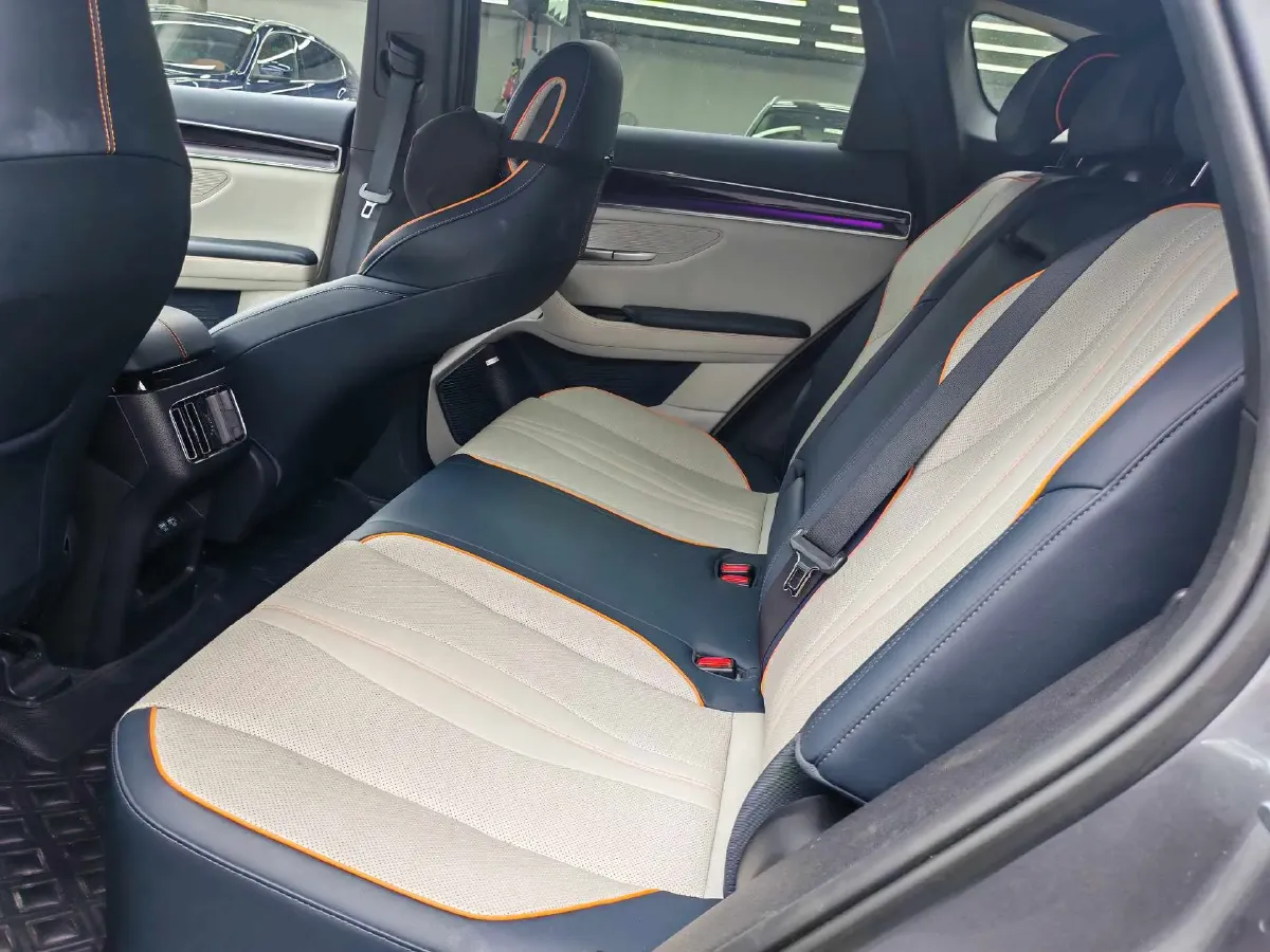 2022 Hyundai Tucson 2.0L 150HP L4 6AT Hybrid,autocango,china used car exporter,china ev exporter,chinese used car exporter,chinese used ev exporter