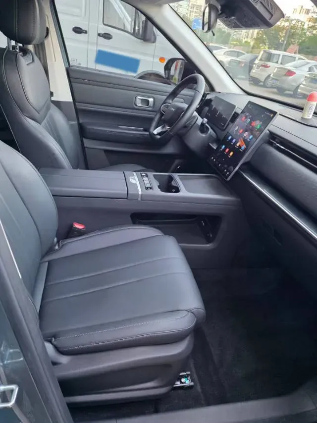 2024 Chery Exploration 06 C-DM 1.5T 156HP L4 DHT PHEV 18.3KWH,autocango,china used car exporter,china ev exporter,chinese used car exporter,chinese used ev exporter
