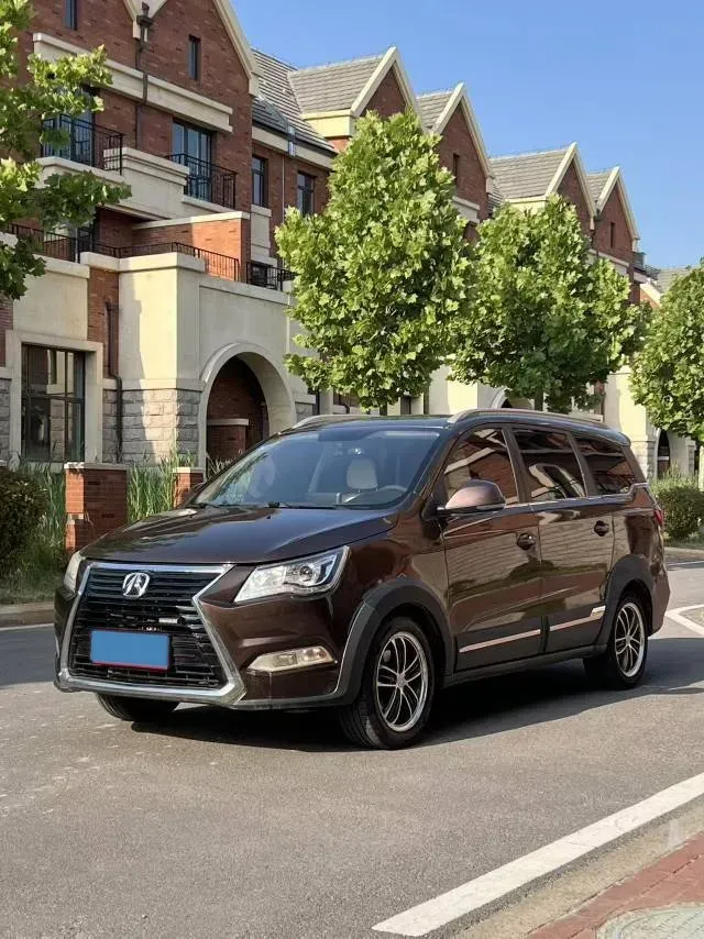 2017 BAIC WeiWang M60 1.5T 150HP L4 CVT,autocango,china used car exporter,china ev exporter,chinese used car exporter,chinese used ev exporter