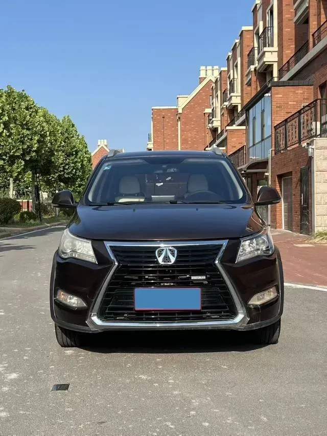 2017 BAIC WeiWang M60 1.5T 150HP L4 CVT,autocango,china used car exporter,china ev exporter,chinese used car exporter,chinese used ev exporter