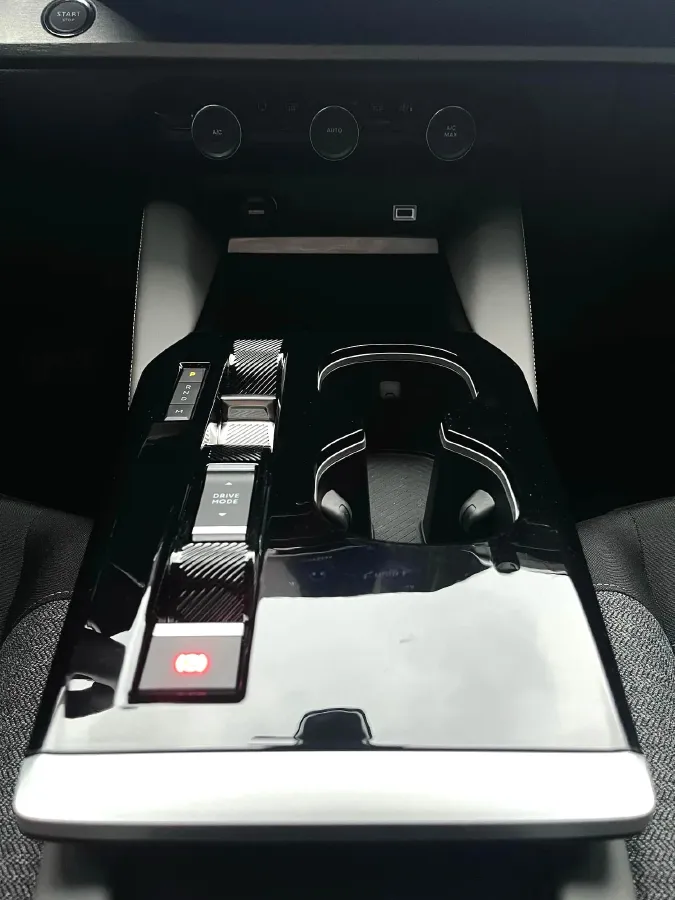 2023 Geely Galaxy L7 1.5T 163HP L4 3DHT PHEV 9.11KWH,autocango,china used car exporter,china ev exporter,chinese used car exporter,chinese used ev exporter