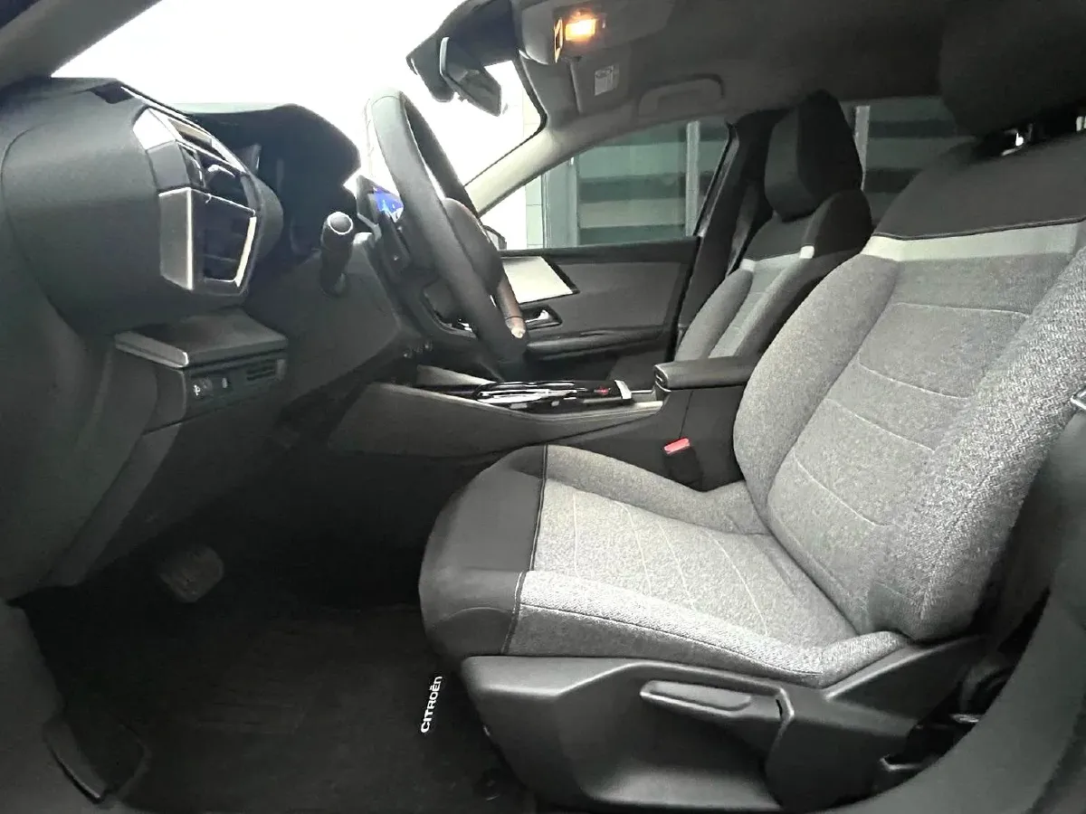 2023 Geely Galaxy L7 1.5T 163HP L4 3DHT PHEV 9.11KWH,autocango,china used car exporter,china ev exporter,chinese used car exporter,chinese used ev exporter