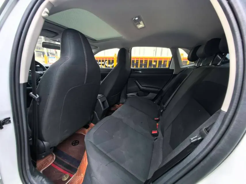 2023 Volkswagen Polo 1.5L 110HP L4 6AT,autocango,china used car exporter,china ev exporter,chinese used car exporter,chinese used ev exporter