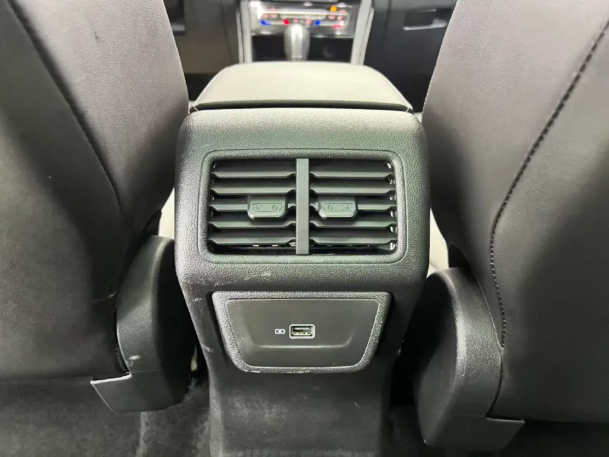 2023 Jetta VS7 1.4T 150HP L4 6AT,autocango,china used car exporter,china ev exporter,chinese used car exporter,chinese used ev exporter