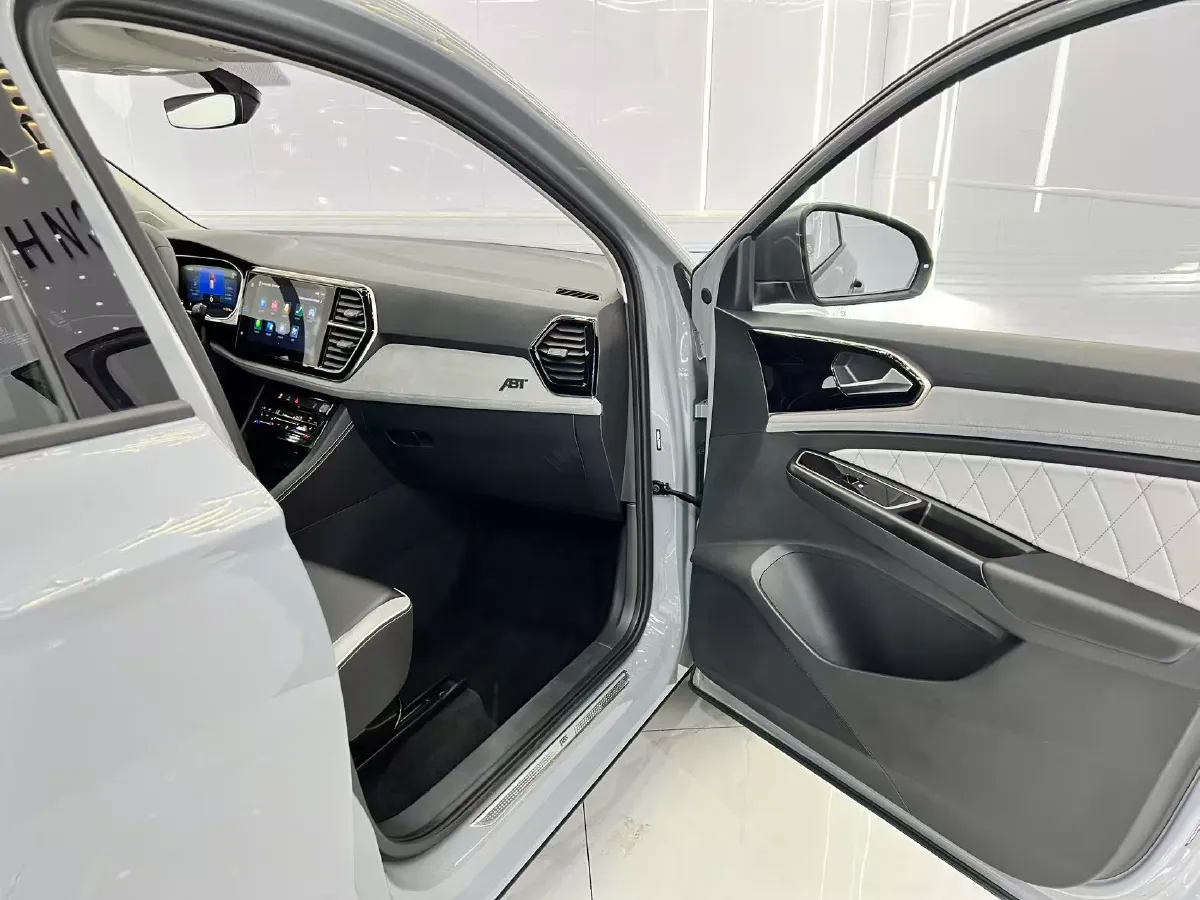 2023 Jetta VS7 1.4T 150HP L4 6AT,autocango,china used car exporter,china ev exporter,chinese used car exporter,chinese used ev exporter