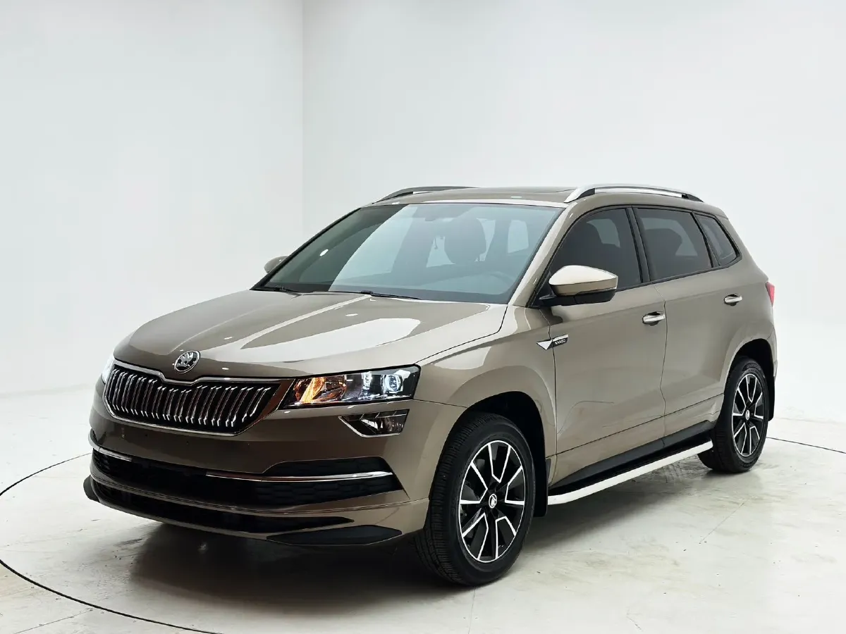 2022 Skoda Karoq 1.4T 150HP L4 7DCT,autocango,china used car exporter,china ev exporter,chinese used car exporter,chinese used ev exporter
