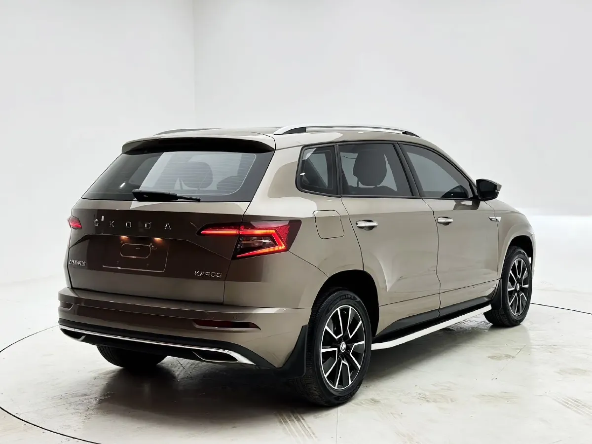 2022 Skoda Karoq 1.4T 150HP L4 7DCT,autocango,china used car exporter,china ev exporter,chinese used car exporter,chinese used ev exporter