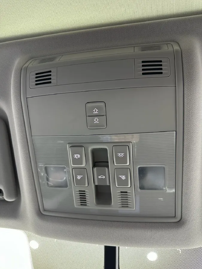 2022 Skoda Karoq 1.4T 150HP L4 7DCT,autocango,china used car exporter,china ev exporter,chinese used car exporter,chinese used ev exporter