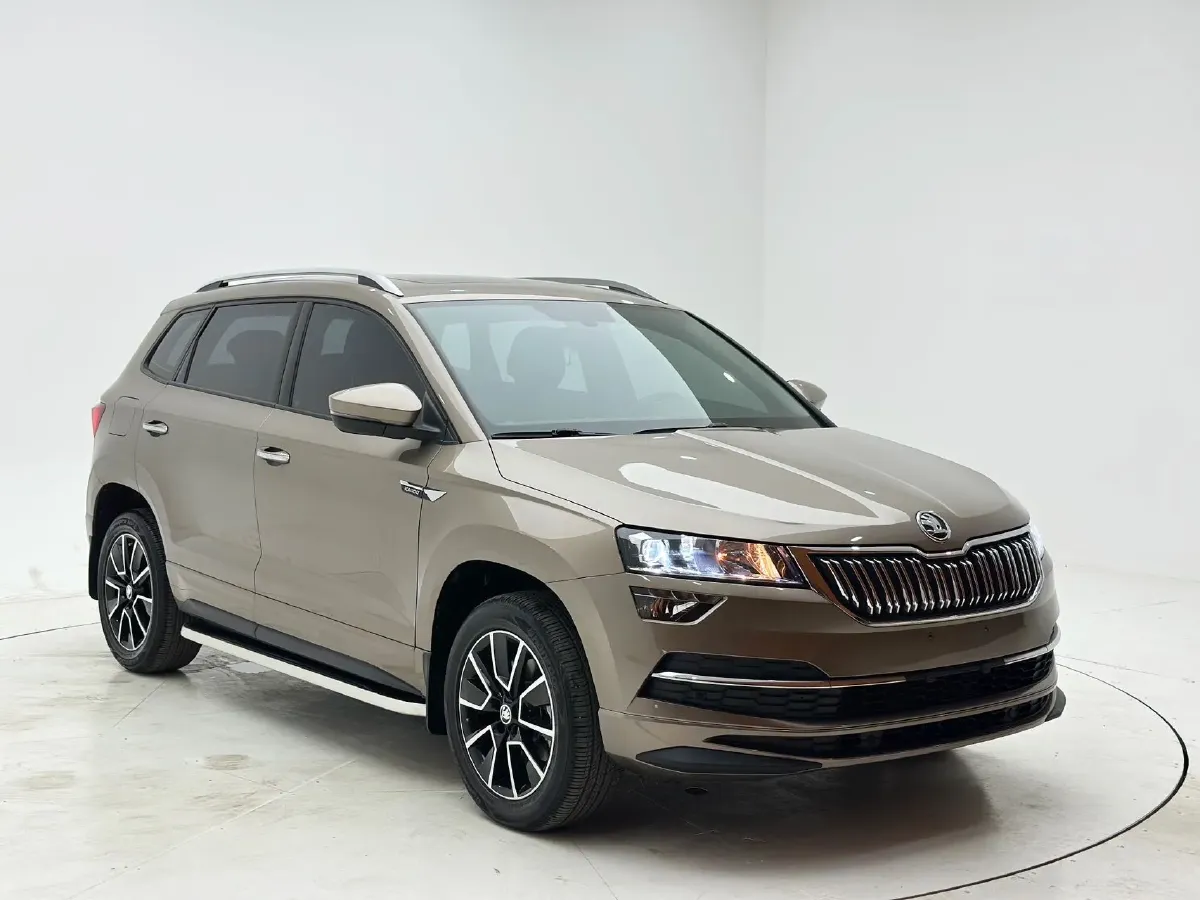 2022 Skoda Karoq 1.4T 150HP L4 7DCT,autocango,china used car exporter,china ev exporter,chinese used car exporter,chinese used ev exporter