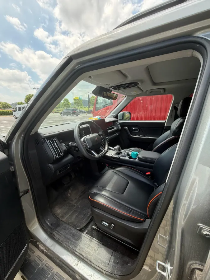 2025 MAXUS XinTu V70 2.0T 150HP L4 9AT,autocango,china used car exporter,china ev exporter,chinese used car exporter,chinese used ev exporter