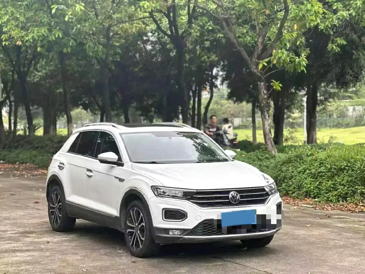 2020 Volkswagen T-Roc 1.4T 150HP L4 7DCT,autocango,china used car exporter,china ev exporter,chinese used car exporter,chinese used ev exporter