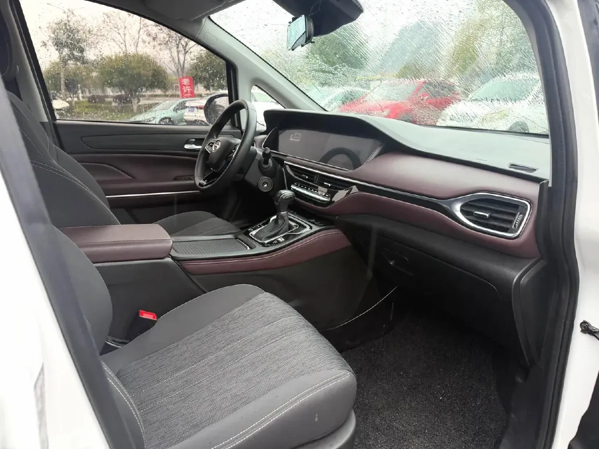 2021 GAC Trumpchi M6 1.5T 169HP L4 7DCT,autocango,china used car exporter,china ev exporter,chinese used car exporter,chinese used ev exporter