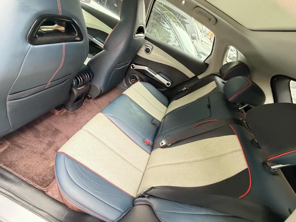2022 Roewe RX5 MAX 1.5T 181HP L4 6AT,autocango,china used car exporter,china ev exporter,chinese used car exporter,chinese used ev exporter