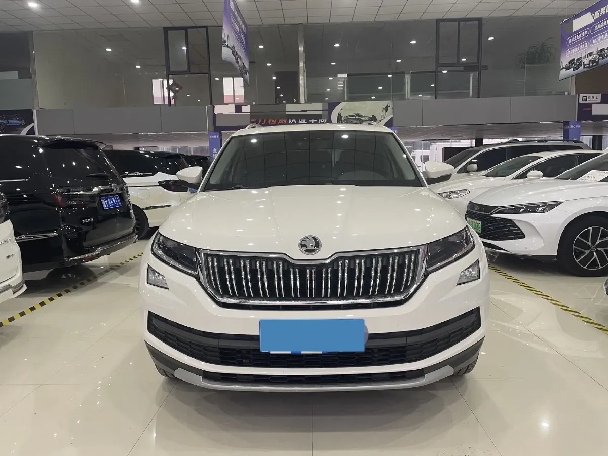 2018 Skoda Kodiak 2.0T 186HP L4 7DCT,autocango,china used car exporter,china ev exporter,chinese used car exporter,chinese used ev exporter