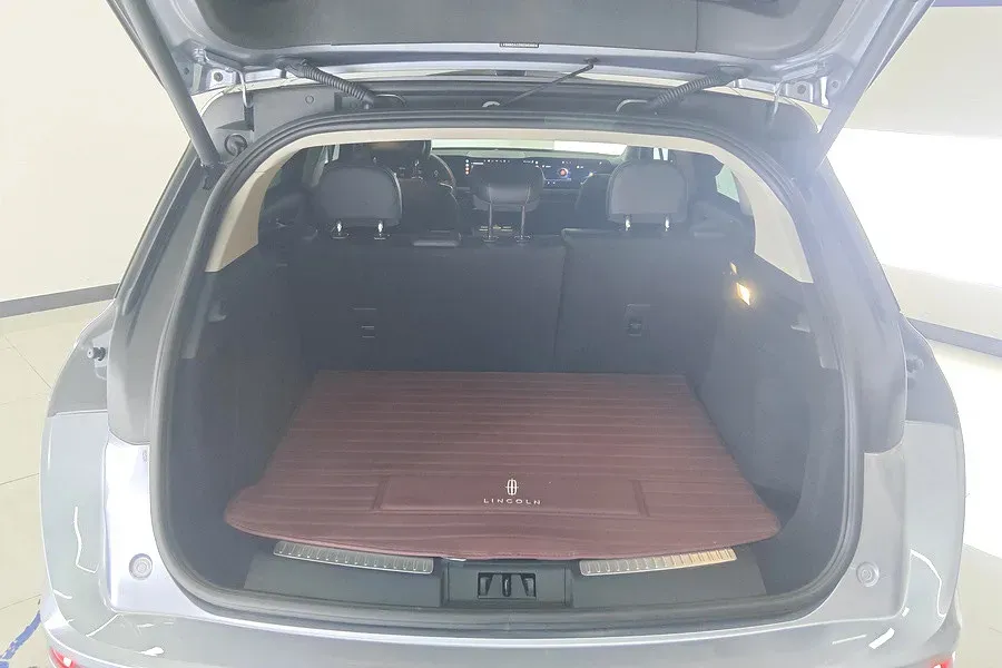 2024 Lincoln Corsair 2.0T 261HP L4 8AT,autocango,china used car exporter,china ev exporter,chinese used car exporter,chinese used ev exporter