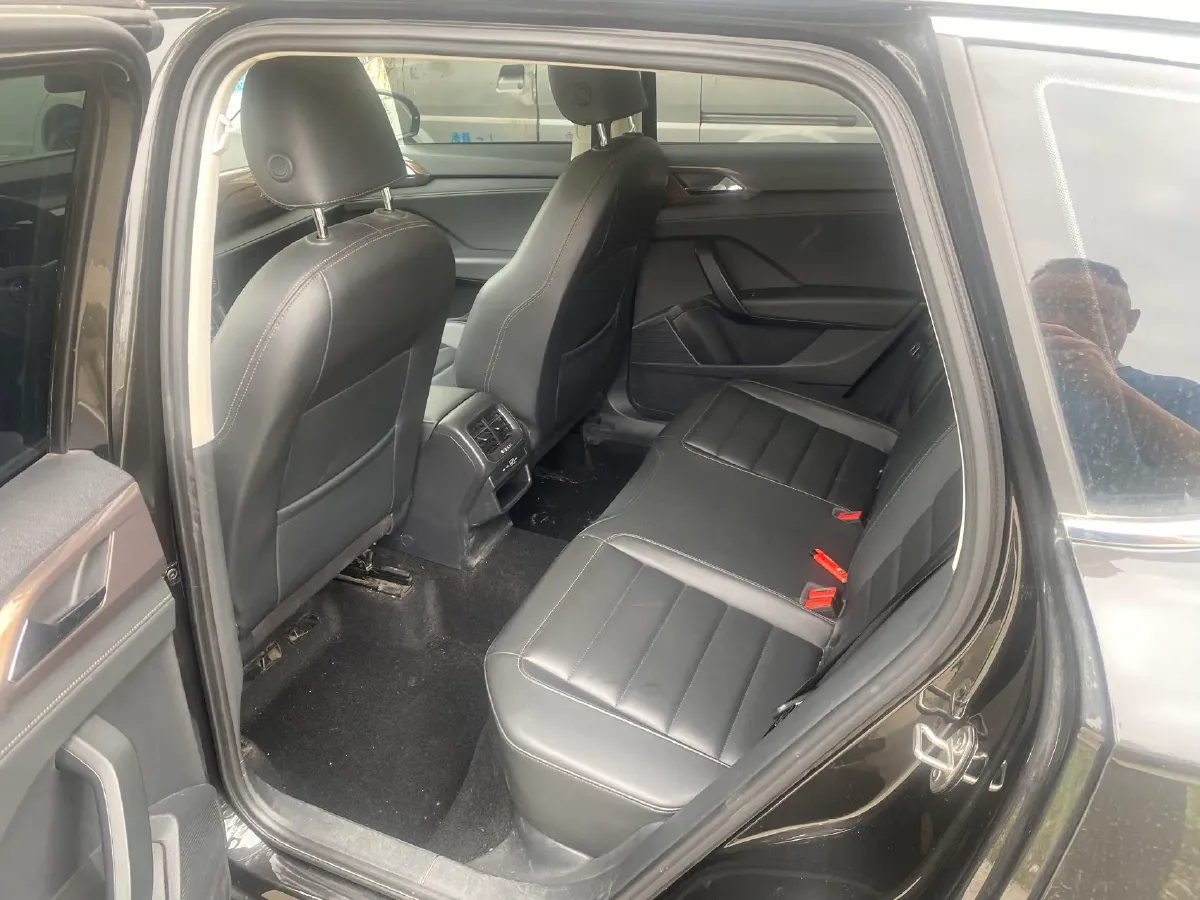 2022 Ford Transit 2.0T 202HP L4 6AT,autocango,china used car exporter,china ev exporter,chinese used car exporter,chinese used ev exporter