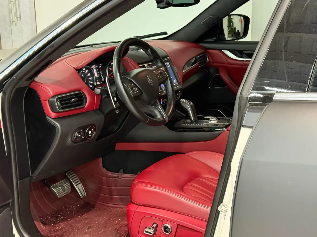 2021 Maserati Levante 3.0T 350HP V6 8AT,autocango,china used car exporter,china ev exporter,chinese used car exporter,chinese used ev exporter