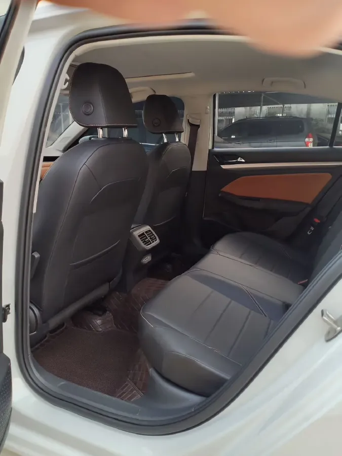 2023 Volkswagen Bora 1.2T 116HP L4 7DCT,autocango,china used car exporter,china ev exporter,chinese used car exporter,chinese used ev exporter
