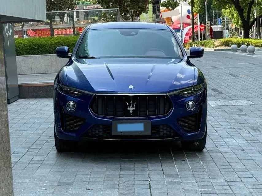 2022 Maserati Levante 3.0T 350HP V6 8AT,autocango,china used car exporter,china ev exporter,chinese used car exporter,chinese used ev exporter