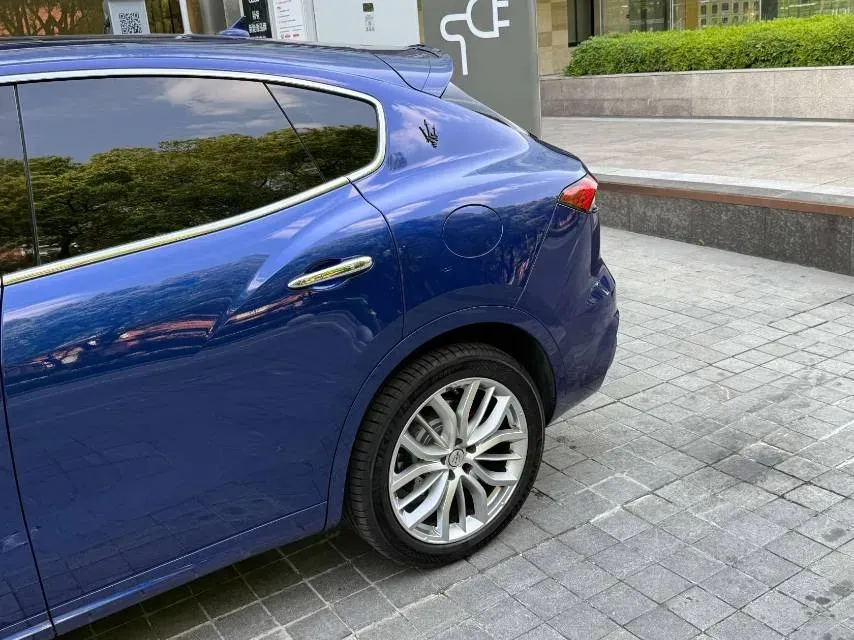 2022 Maserati Levante 3.0T 350HP V6 8AT,autocango,china used car exporter,china ev exporter,chinese used car exporter,chinese used ev exporter