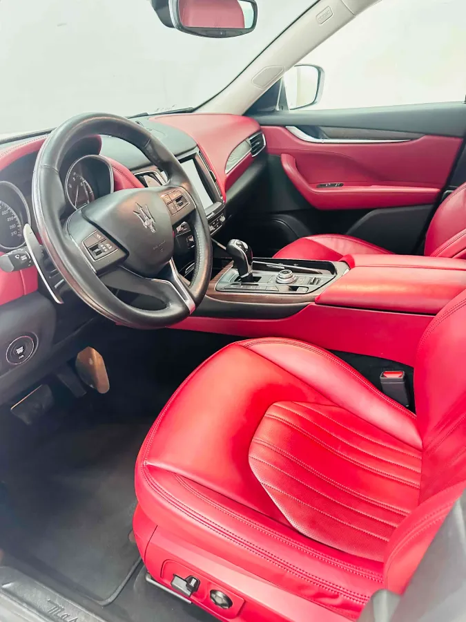 2018 Jaguar XJ 3.0T 340HP V6 8AT,autocango,china used car exporter,china ev exporter,chinese used car exporter,chinese used ev exporter