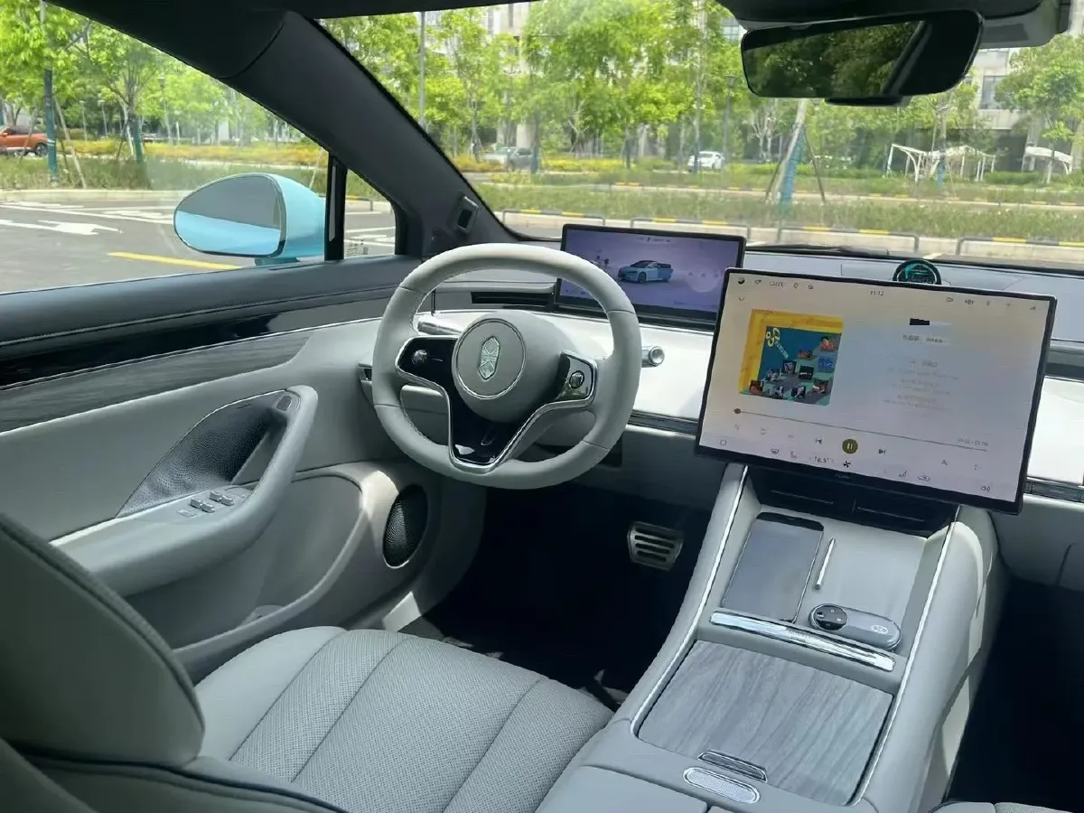 2026 Luxeed S7 BEV,autocango,china used car exporter,china ev exporter,chinese used car exporter,chinese used ev exporter