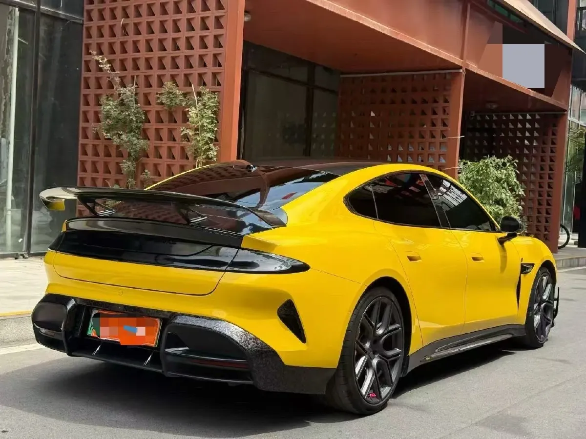 2025 MI SU7 Ultra BEV 93.7KWH,autocango,china used car exporter,china ev exporter,chinese used car exporter,chinese used ev exporter