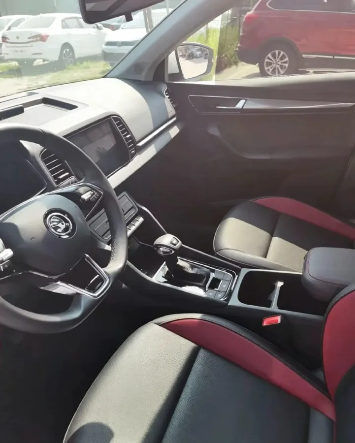 2024 Skoda Karoq 1.4T 150HP L4 7DCT,autocango,china used car exporter,china ev exporter,chinese used car exporter,chinese used ev exporter