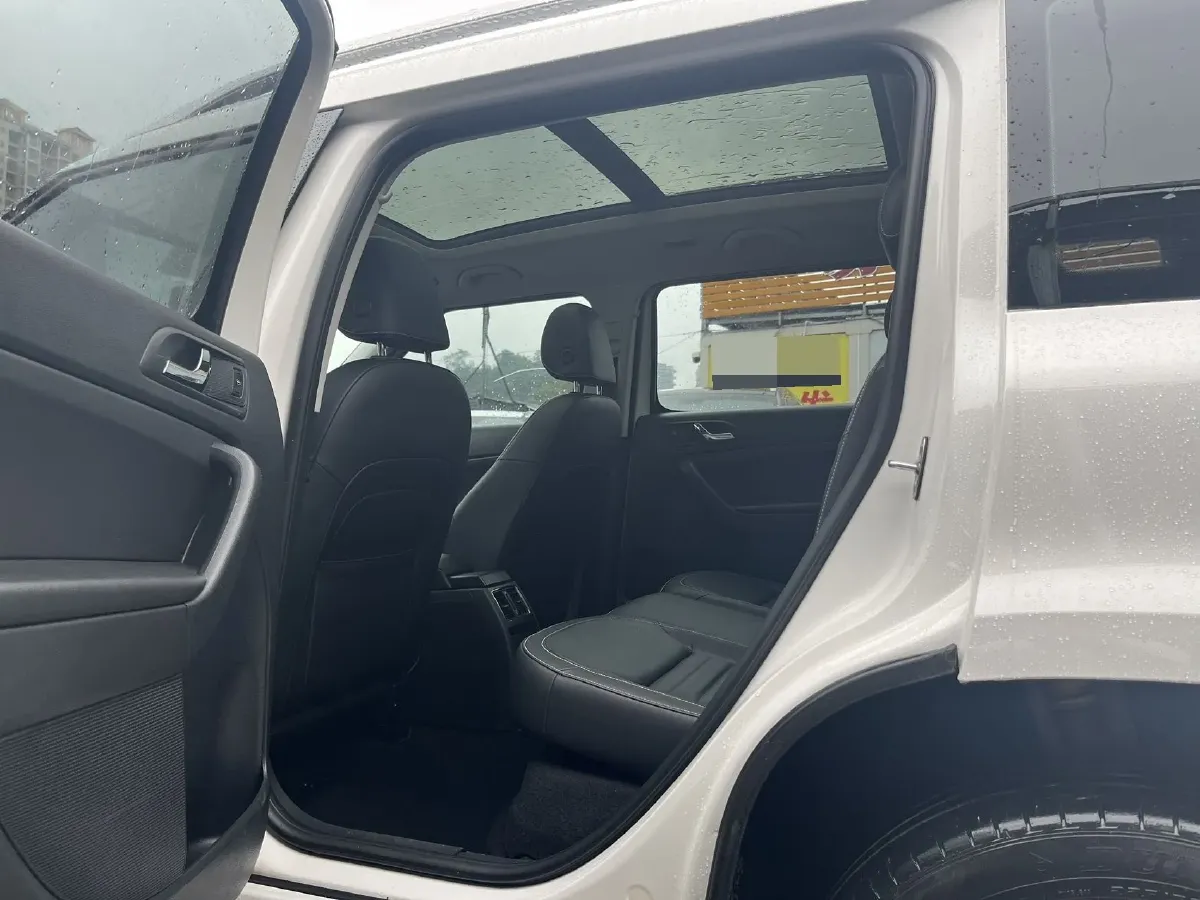 2017 Skoda Yeti 1.4T 150HP L4 7DCT,autocango,china used car exporter,china ev exporter,chinese used car exporter,chinese used ev exporter