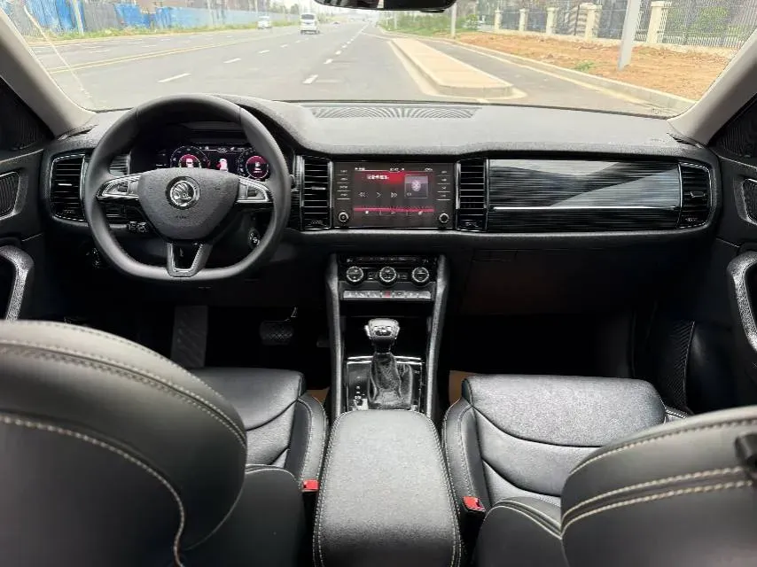 2019 Skoda Kodiak GT 2.0T 220HP L4 7DCT,autocango,china used car exporter,china ev exporter,chinese used car exporter,chinese used ev exporter
