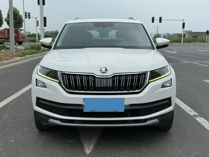2019 Skoda Kodiak GT 2.0T 220HP L4 7DCT,autocango,china used car exporter,china ev exporter,chinese used car exporter,chinese used ev exporter
