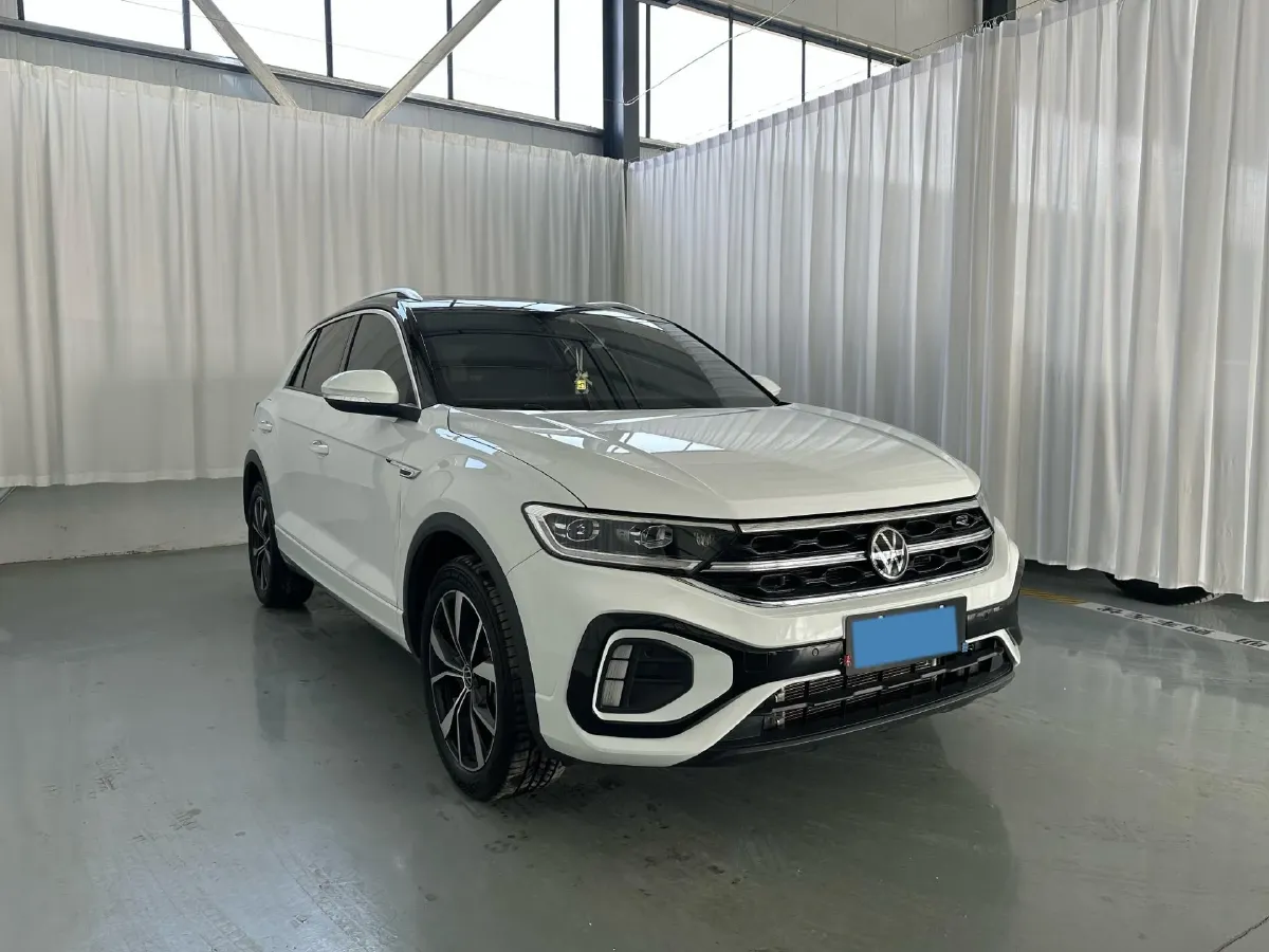 2024 Volkswagen T-Roc 1.5T 160HP L4 7DCT,autocango,china used car exporter,china ev exporter,chinese used car exporter,chinese used ev exporter