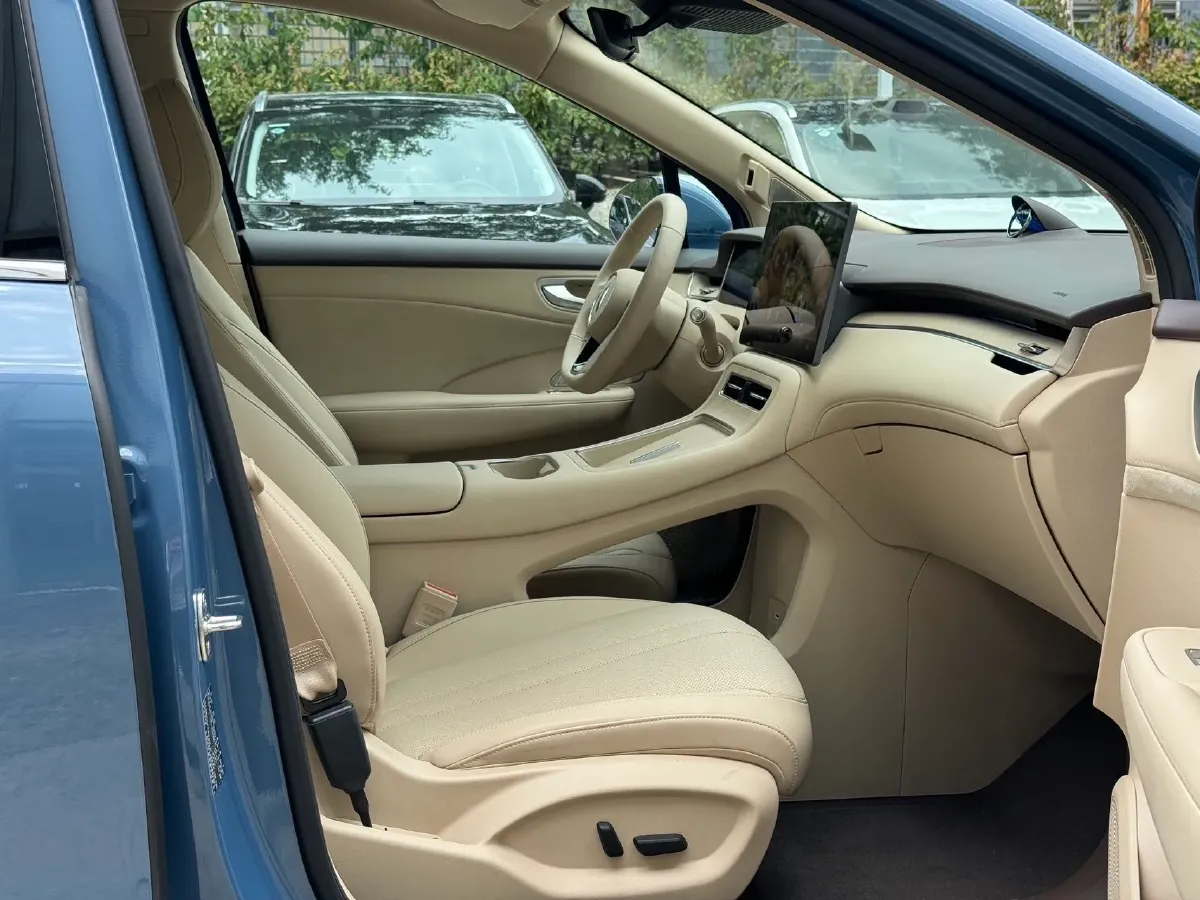 2025 HIMA Shangjie H5 BEV,autocango,china used car exporter,china ev exporter,chinese used car exporter,chinese used ev exporter