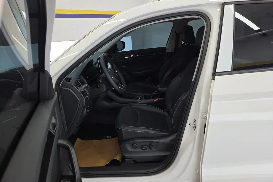 2024 Skoda Kodiak 2.0T 186HP L4 7DCT,autocango,china used car exporter,china ev exporter,chinese used car exporter,chinese used ev exporter