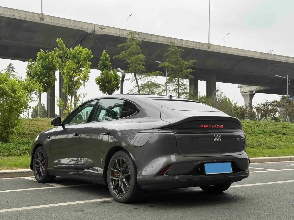2025 IM LS6 BEV 83KWH,autocango,china used car exporter,china ev exporter,chinese used car exporter,chinese used ev exporter