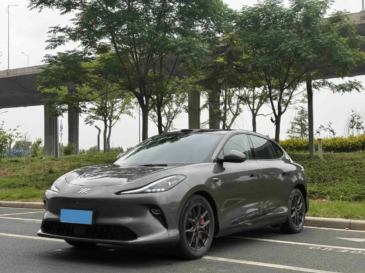2025 IM LS6 BEV 83KWH,autocango,china used car exporter,china ev exporter,chinese used car exporter,chinese used ev exporter