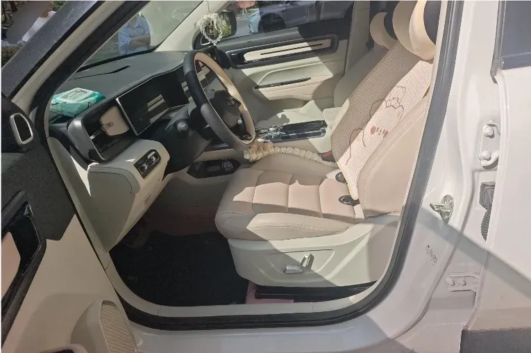2023 Geely ICON 1.5T 181HP L4 7DCT,autocango,china used car exporter,china ev exporter,chinese used car exporter,chinese used ev exporter