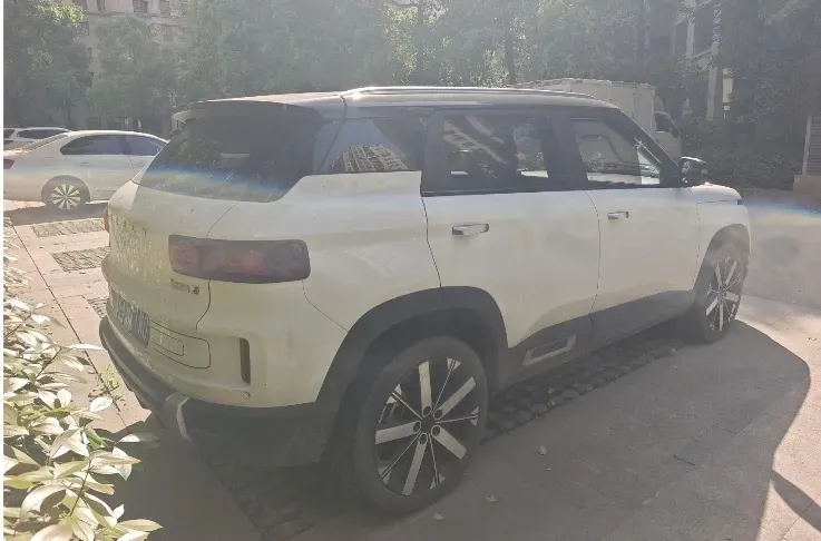 2023 Geely ICON 1.5T 181HP L4 7DCT,autocango,china used car exporter,china ev exporter,chinese used car exporter,chinese used ev exporter