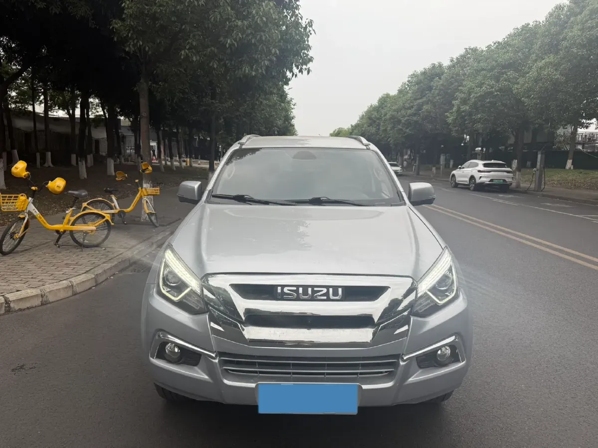 2020 Isuzu Mu-X 1.9T 166HP L4 6AT,autocango,china used car exporter,china ev exporter,chinese used car exporter,chinese used ev exporter