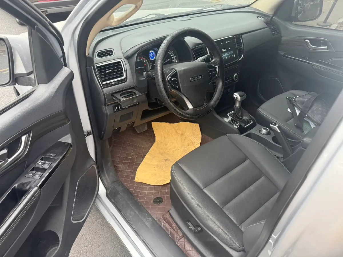 2020 Isuzu Mu-X 1.9T 166HP L4 6AT,autocango,china used car exporter,china ev exporter,chinese used car exporter,chinese used ev exporter