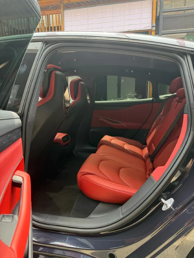 2024 MI SU7 BEV 73.6KWH,autocango,china used car exporter,china ev exporter,chinese used car exporter,chinese used ev exporter