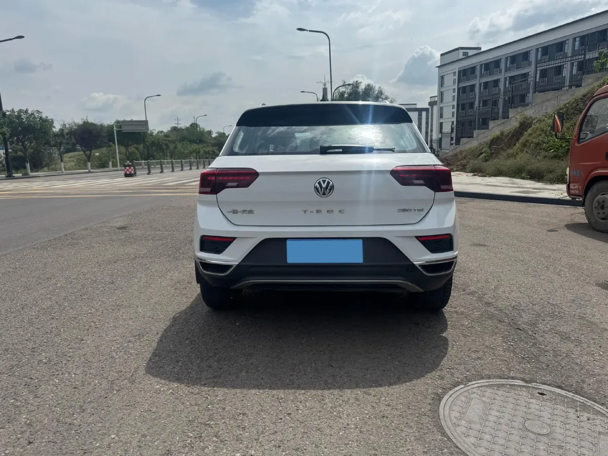 2020 Volkswagen T-Roc 1.4T 150HP L4 7DCT,autocango,china used car exporter,china ev exporter,chinese used car exporter,chinese used ev exporter