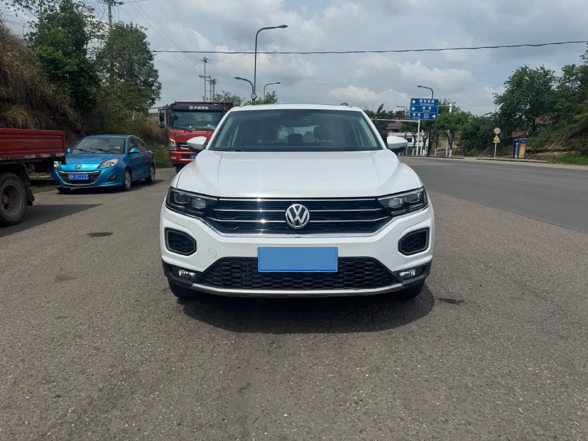 2020 Volkswagen T-Roc 1.4T 150HP L4 7DCT,autocango,china used car exporter,china ev exporter,chinese used car exporter,chinese used ev exporter