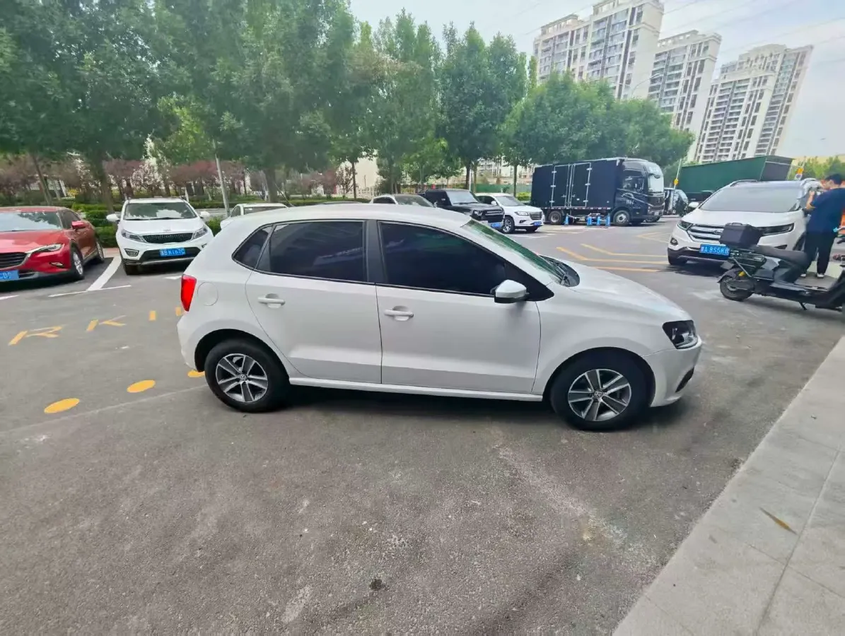 2016 Volkswagen Polo 1.4L 90HP L4 5MT,autocango,china used car exporter,china ev exporter,chinese used car exporter,chinese used ev exporter