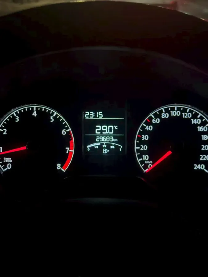 2016 Volkswagen Polo 1.4L 90HP L4 5MT,autocango,china used car exporter,china ev exporter,chinese used car exporter,chinese used ev exporter